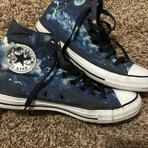 Converse Chuck Taylor shoes size 7 - Picture 5 of 7